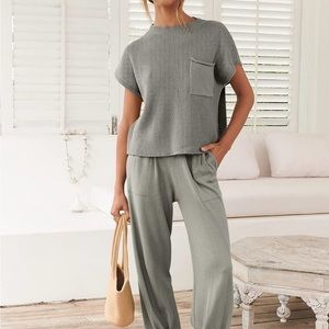Free People Dupe…Only tried…Medium great quality.  Gray. Fits TTS..